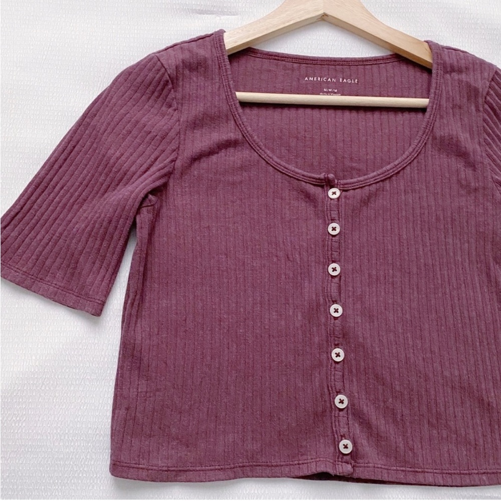 American Eagle Cropped Purple Henley Scoop Neck Top